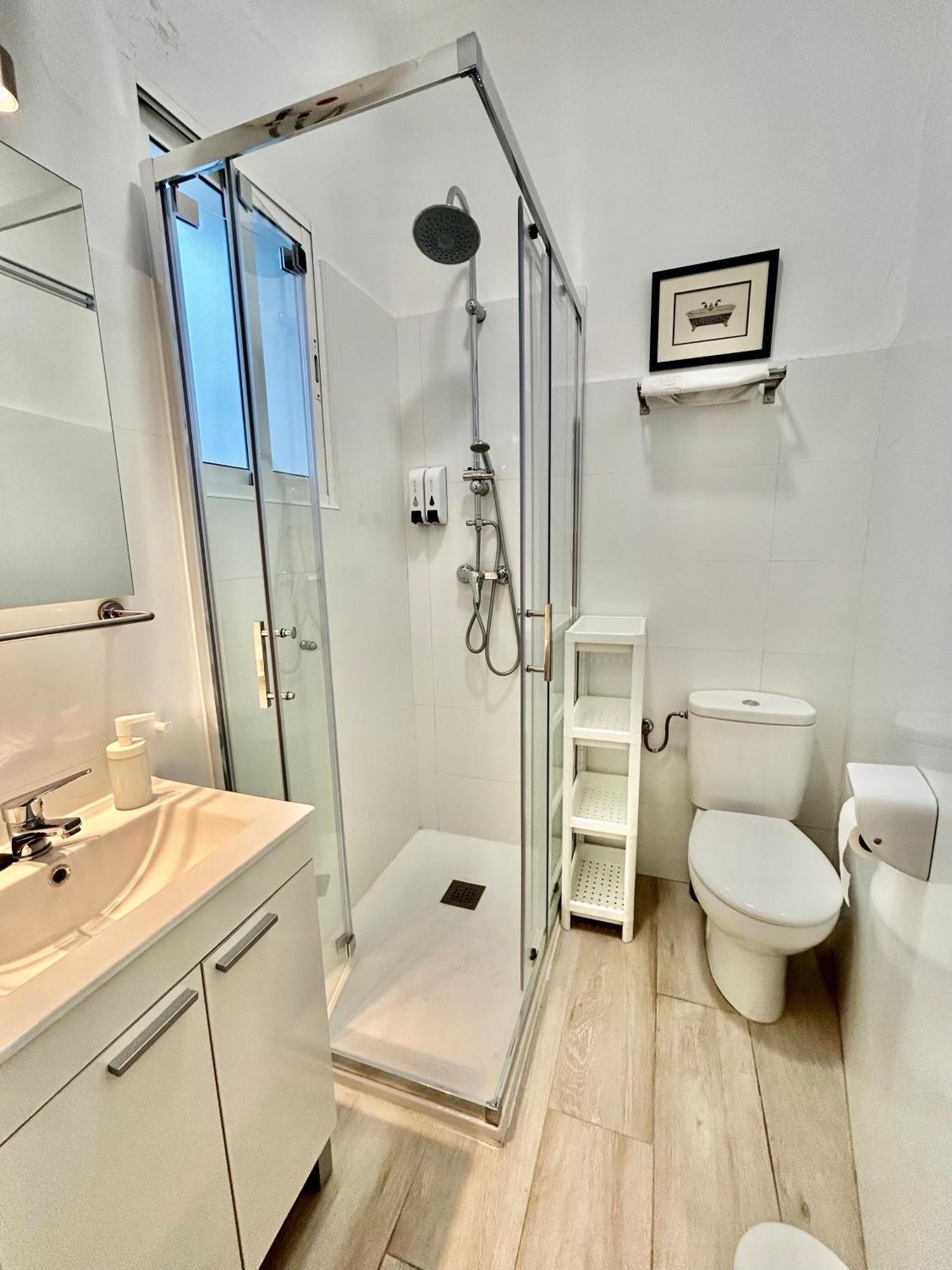 Acogedor Apt 8Pax 4Bdr 2Bth- Cozyhomesevilla2 Esterno foto
