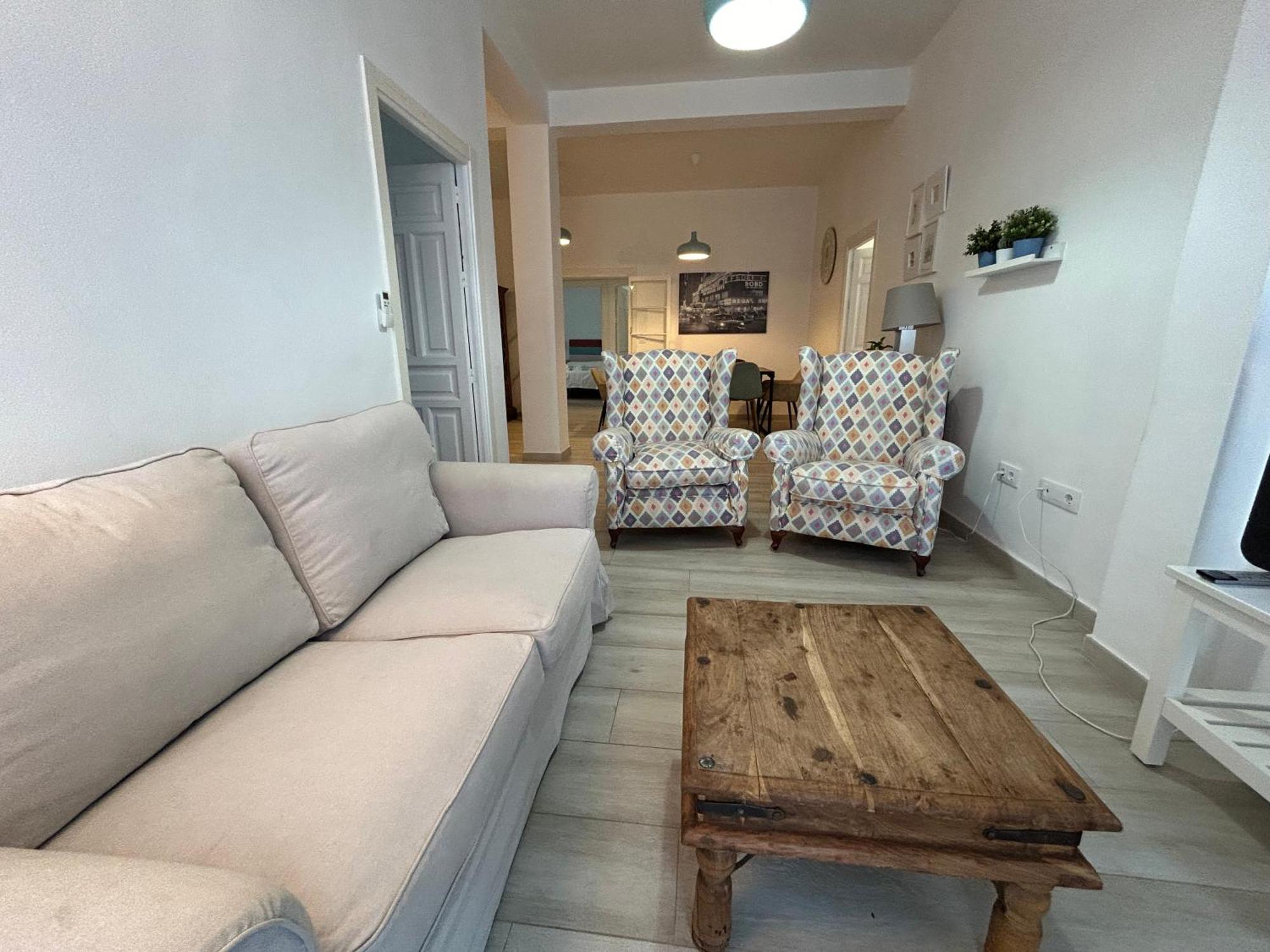 Acogedor Apt 8Pax 4Bdr 2Bth- Cozyhomesevilla2 Esterno foto