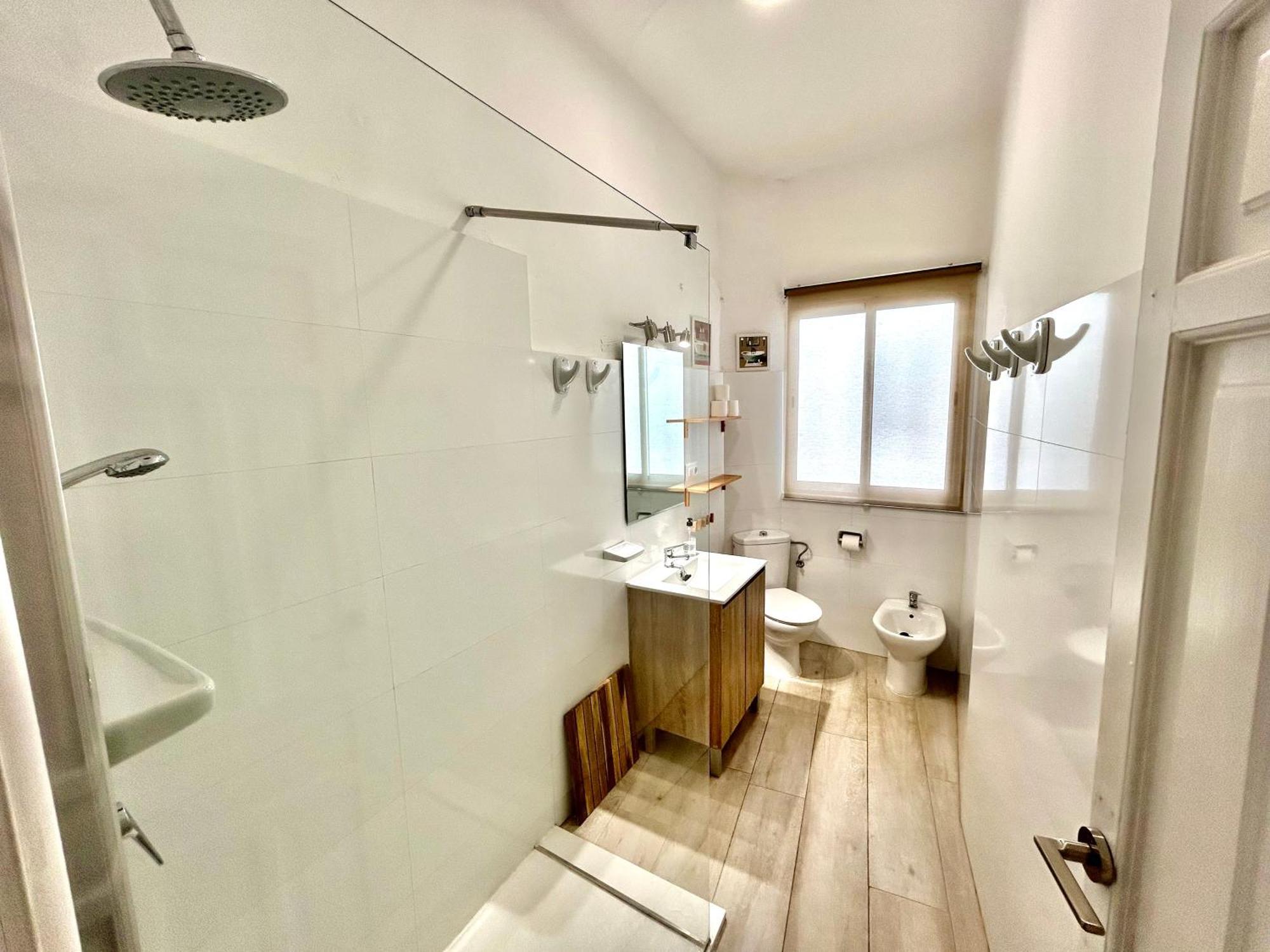 Acogedor Apt 8Pax 4Bdr 2Bth- Cozyhomesevilla2 Esterno foto