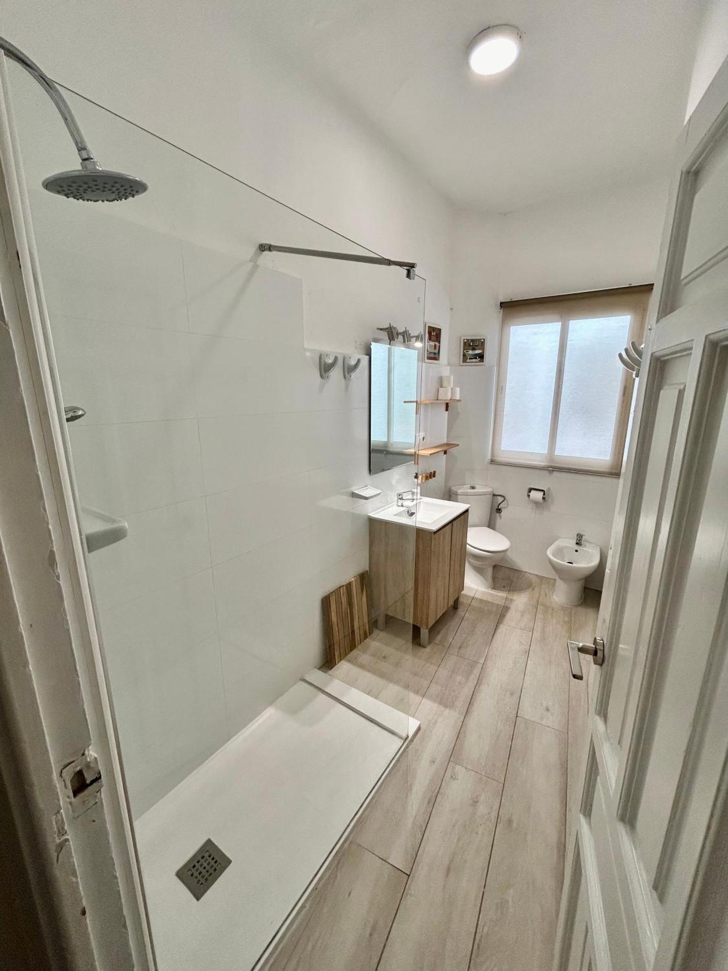 Acogedor Apt 8Pax 4Bdr 2Bth- Cozyhomesevilla2 Esterno foto