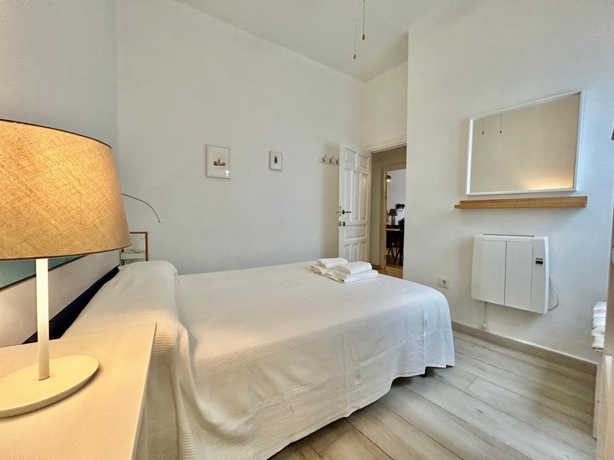 Acogedor Apt 8Pax 4Bdr 2Bth- Cozyhomesevilla2 Esterno foto