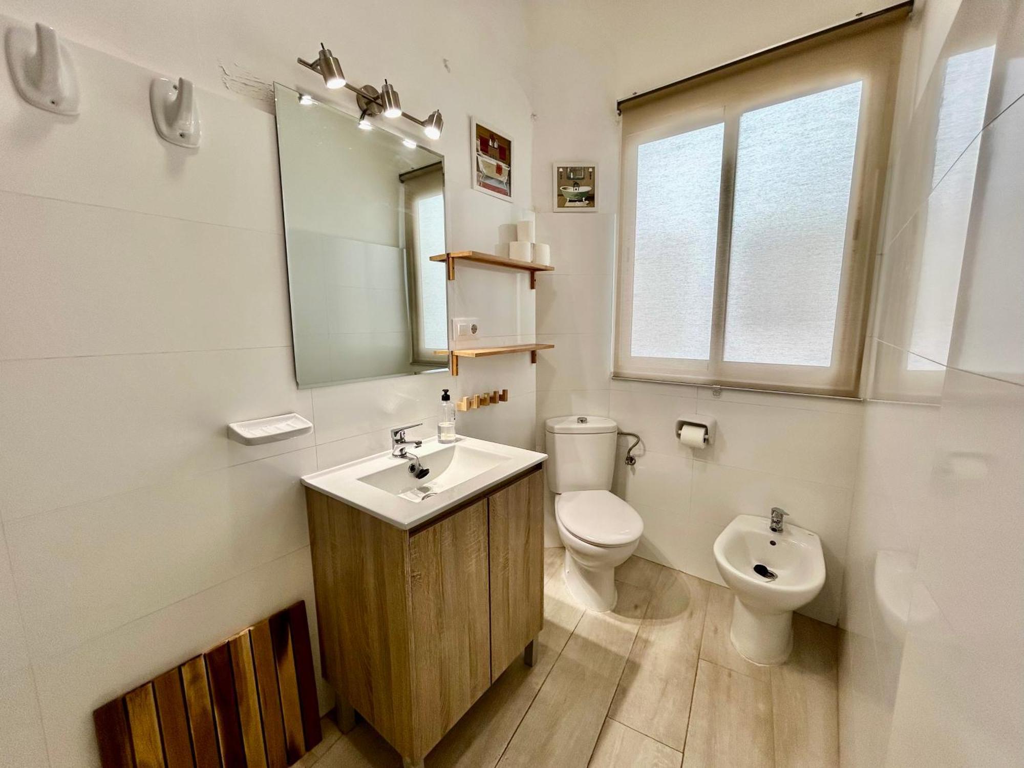 Acogedor Apt 8Pax 4Bdr 2Bth- Cozyhomesevilla2 Esterno foto