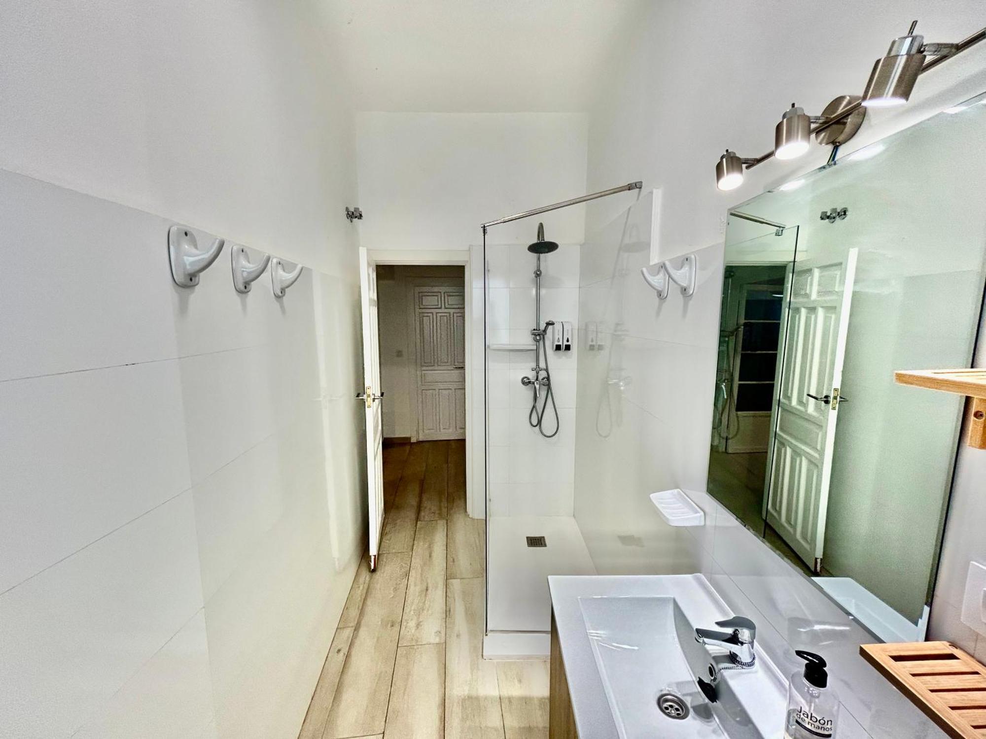 Acogedor Apt 8Pax 4Bdr 2Bth- Cozyhomesevilla2 Esterno foto