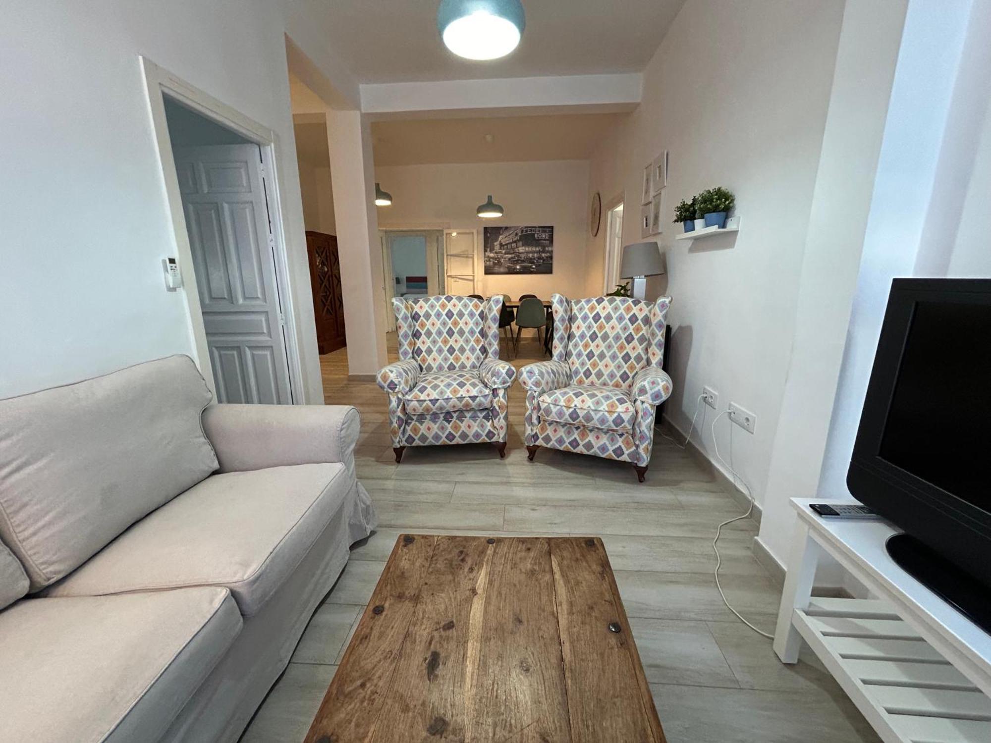 Acogedor Apt 8Pax 4Bdr 2Bth- Cozyhomesevilla2 Esterno foto